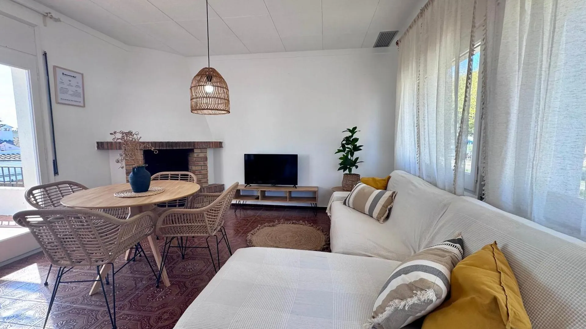 Gorgot P1 D Apartamento Con Terraza Y Piscina Comunitaria Cerca De La Playa Empuriabrava 0*,  Spain
