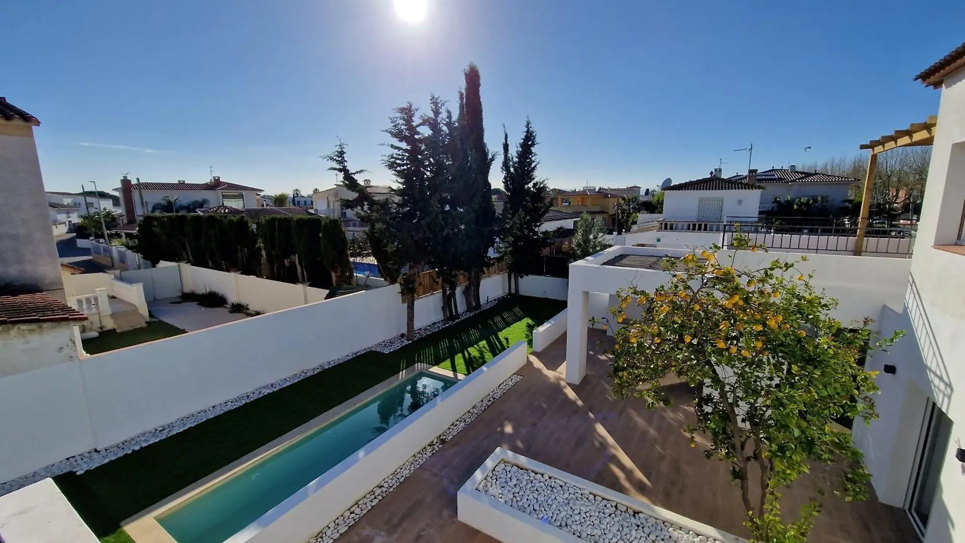 Gorgot P1 D Apartamento Con Terraza Y Piscina Comunitaria Cerca De La Playa Empuriabrava Apartment