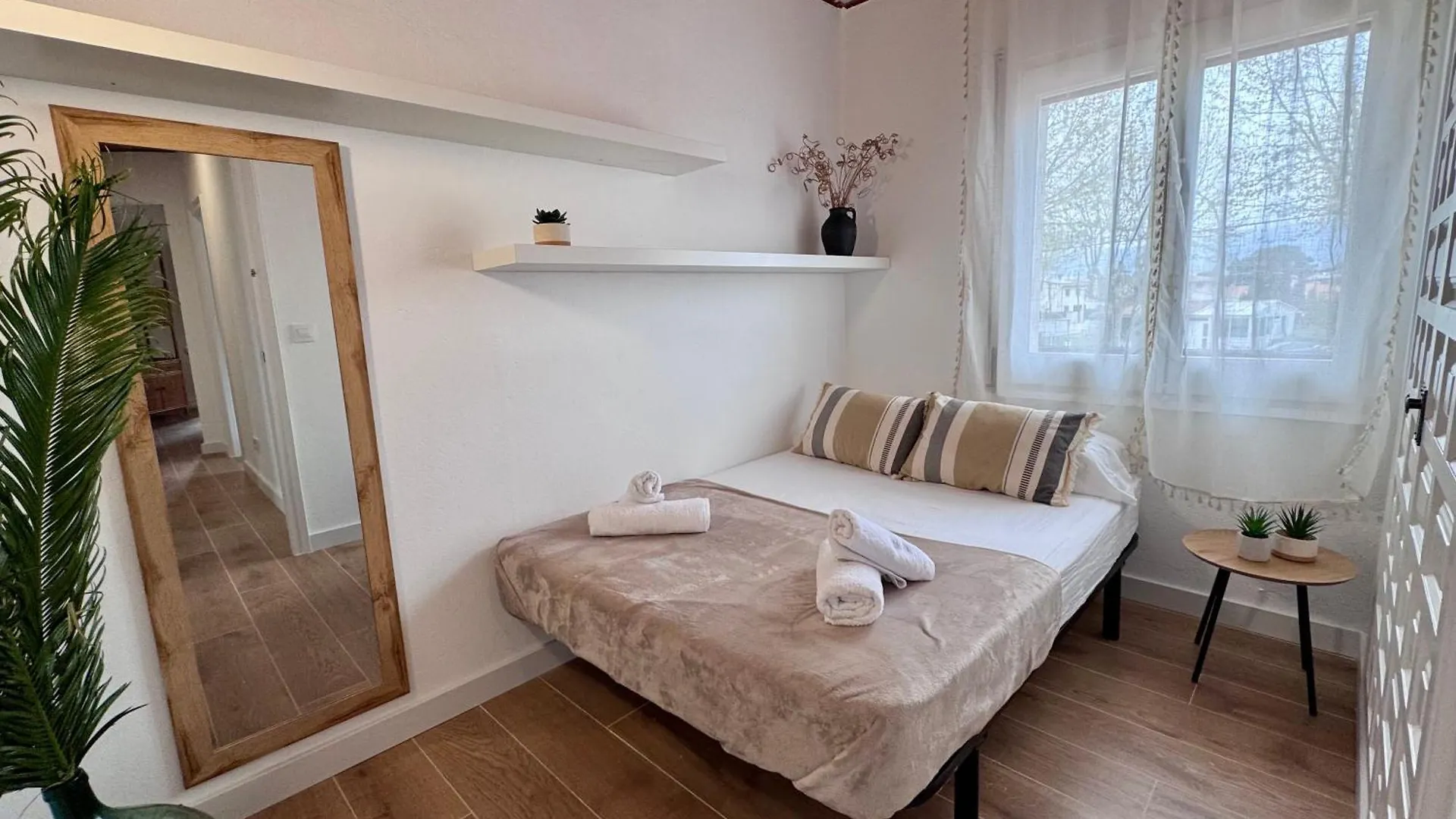 Gorgot P1 D Apartamento Con Terraza Y Piscina Comunitaria Cerca De La Playa Empuriabrava